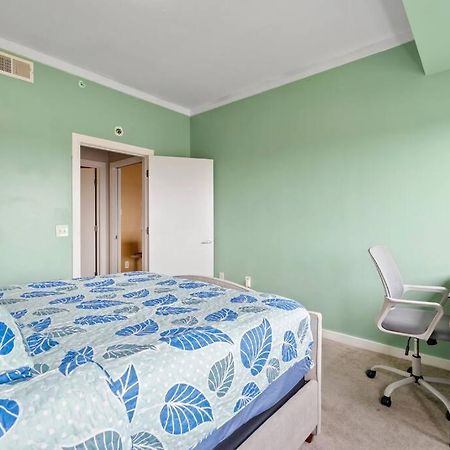 Cozy Condo @ Charlotte Nc! W/Pool- Walk To Uptown Екстериор снимка