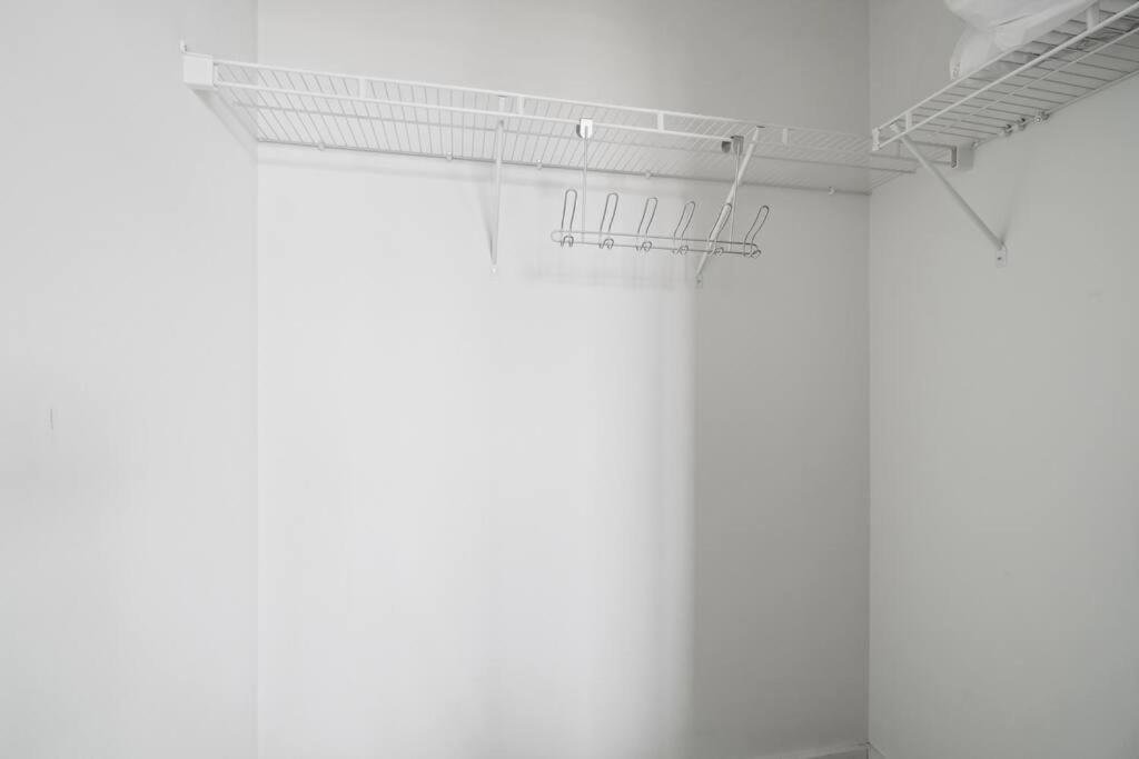Cozy Condo @ Charlotte Nc! W/Pool- Walk To Uptown Екстериор снимка