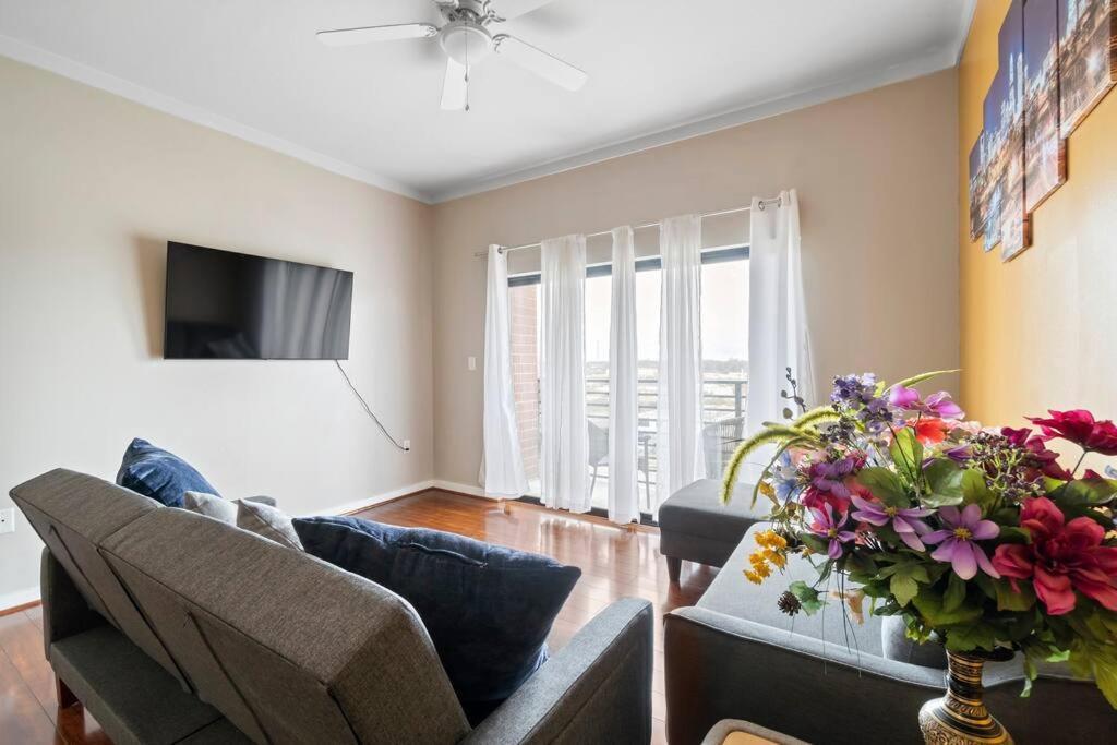 Cozy Condo @ Charlotte Nc! W/Pool- Walk To Uptown Екстериор снимка