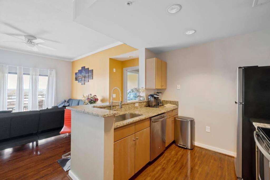 Cozy Condo @ Charlotte Nc! W/Pool- Walk To Uptown Екстериор снимка