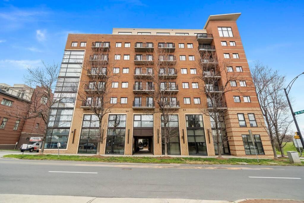 Cozy Condo @ Charlotte Nc! W/Pool- Walk To Uptown Екстериор снимка
