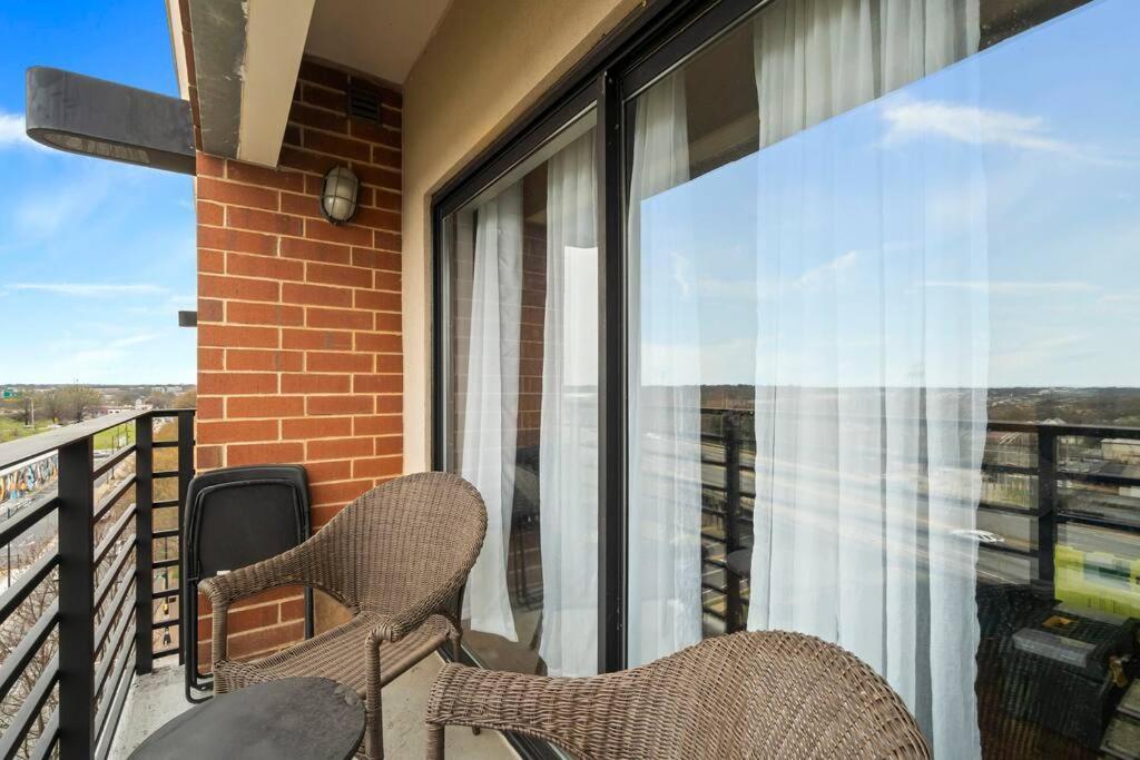 Cozy Condo @ Charlotte Nc! W/Pool- Walk To Uptown Екстериор снимка
